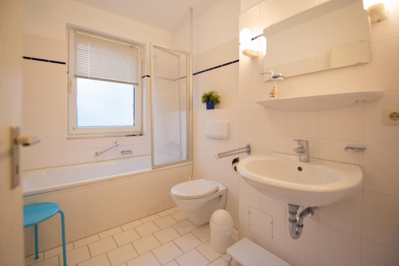 Ferienwohnung Sanddorn - Strandhaus Lobbe Luaran gambar